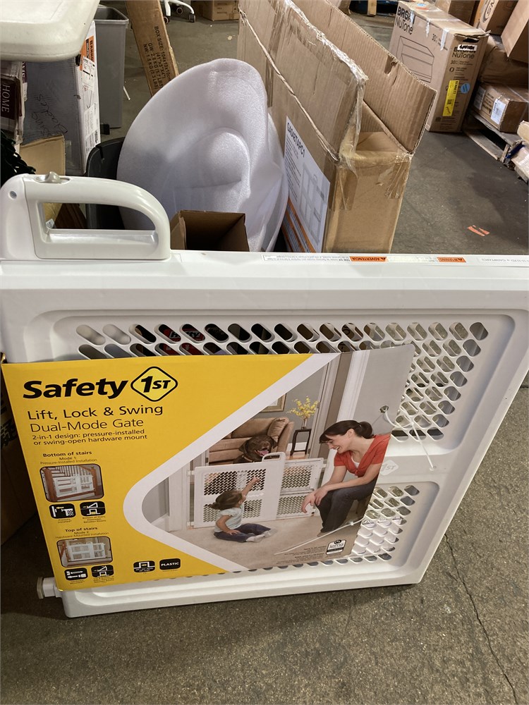 Safe Lift 2 Tmldeals.com - Safety 1st Lift, Lock and Swing Gate